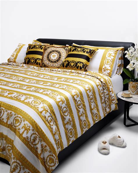 versace teppich bettläufer|versace bed sets.